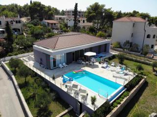 Villa R&B - Sutivan - 1