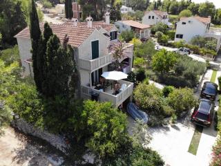 Oasis Apartments - 9