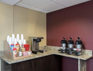 Red Roof Inn Toledo - Maumee - Maumee - 4