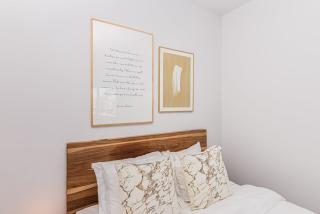 Huge New Flat well Located closed on St-Denis Street by Den Stays - Montréal - 1