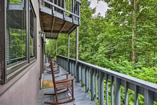 The Chalet Retreat Cabin Across from Creek! - Roan Mountain - 9