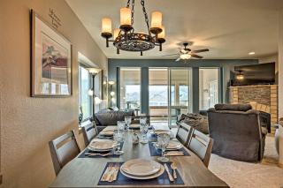 Gold Beach Townhome with Ocean Views and Sunroom! - 3