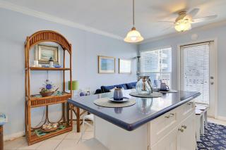Seascape 1120 Condo - Galveston - 6