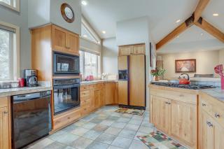 3 Mulligan Hot Tub on Private Deck - Sunriver - 5