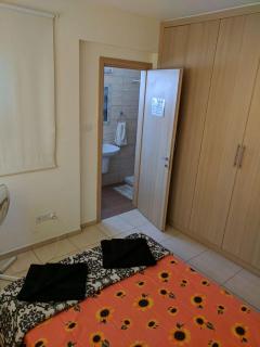 104 Excellent 2 bed apartment with pool view, AC & gym! - Perivólia - 7