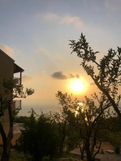 Brentanos Apartments - A - View of Paradise - Gastourion - 4
