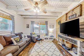 Honey Bear Hideaway - Helen - 9