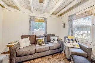 Honey Bear Hideaway - Helen - 1