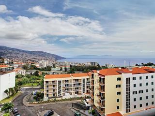 Gemini Apartment by LovelyStay - Funchal - 3