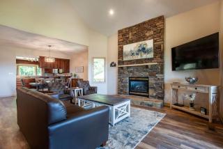 Marys Dream with Mountain Views and Community Pool - Sevierville - 2