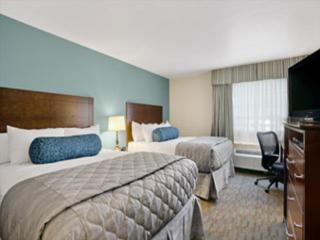 Baymont by Wyndham Minot - 2