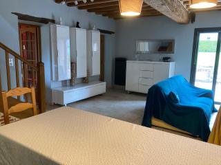 Disponible pour le grand week-end du 8 mai, grande maison pour 12-15 personnes avec jardin, pétanque, baby foot, cheminée et barbecue - Ganzeville - 3