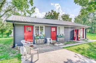 Lighthouse Kitchen Suites near Auburn Waterloo I-69 Exit 334 - 5