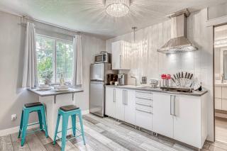 Lighthouse Kitchen Suites near Auburn Waterloo I-69 Exit 334 - 9