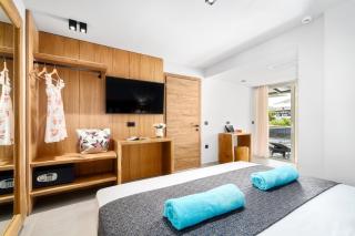 Emily's Luxury Suites - Pefkochori - 5