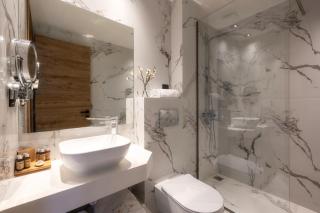 Emily's Luxury Suites - Pefkochori - 1