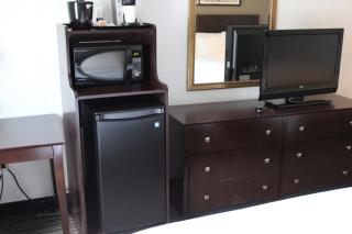 Holiday Inn Express & Suites Chicago Deerfield Lincolnshire by IHG - 1