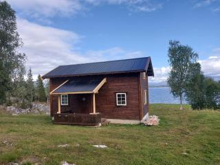Villmarksgård, hytte ved vannet - Hattfjelldal - 0