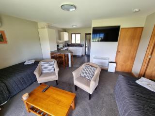 Lewis Pass Motels - Springs Junction - 2