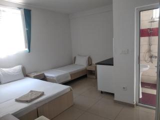 Apartments Gjoce - 1