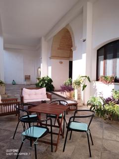 Salento. Il giardino in piazza - Galugnano - 7