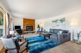 Home on Holmes - Freeland - 7