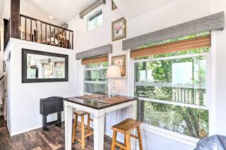 Eureka Tiny Home with Hot Tub and Community Beach! - 2