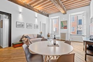 Palazzo della Pilotta Roomy and Quiet Flat - 0