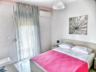 Nikos Apartments - Ormos Panagias - 1