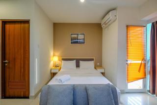 Modern and Spacious Studio with City View @ Grand Kamala Lagoon Apartment By Travelio - 0