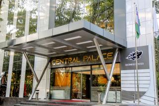 Central Palace Halal Hotel - 3