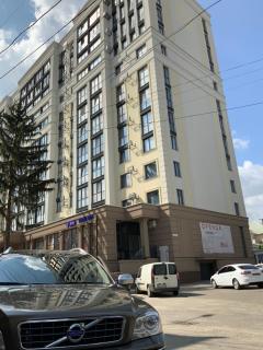 Дизайнерський ремонт&центр& VIP, ЕЛЕКТРОЗАПРАВКА на території будинку - Rivne - 2