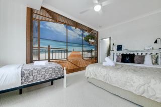 Coral Inn Boutique Motel - 2