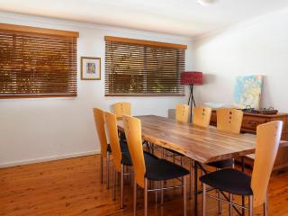 Bennett's Beach Cottage - Hawks Nest - 7