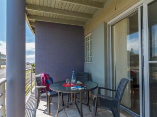 Seachange Apartment 2 - Hawks Nest - 8