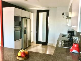 Oceanview Luxury, Pool, Near Tour Boats & Beach DK12 - 2
