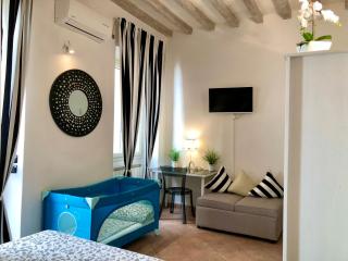Santa Croce Garden Apartment - Florence - 1
