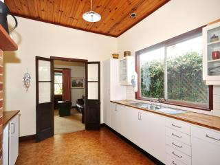 The Lakes Cottage - Tea Gardens - 5
