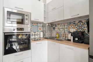 Yellow Apart @ Vitosha, Sofia - 9