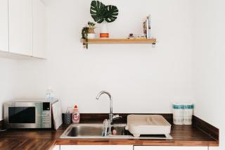 Oakgrove Apartment - 2 Bedroom with Terrance and private parking - 1