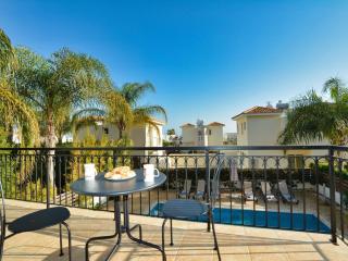 Villa Protaras Paralia, Spacious 4Bdr Central Protaras Villa, Close To Fig Tree Bay Beach - Protaras - 4