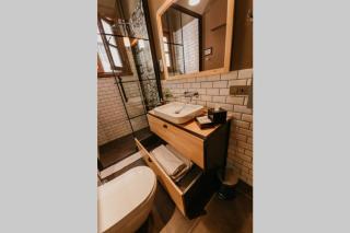 Galadoo Suites 2nd Floor - 6