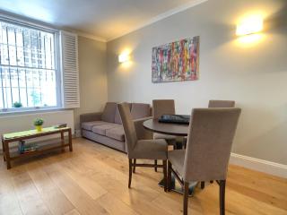 Queen Victoria Apartments - 3
