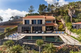 Exquisite Madeira Villa Villa Funchal Luz 5 Bedroom Heated Pool Sea Views Games Room - Funchal - 6