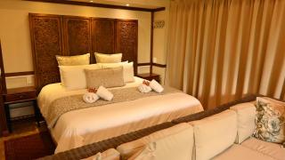 LUXURY EN-SUITE ROOM WITH LOUNGE @ 4 STAR GUEST HOUSE - 3