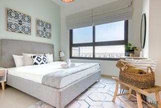 Community Living 2BR Close to Emirates Golf Club, Golf Views A, Madinat Al Mataar by Deluxe Holiday Homes - 6