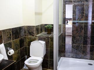 Melted Butter Lodge - Bayswater - 9