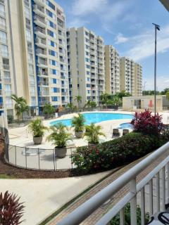 Excelente Apartamento Ricaurte, Puerto Azul Torre 10 Apto 208 - Ricaurte - 8