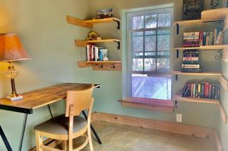 Bohemian Craftsman Cottage w/ Serene Outdoor Space - 7