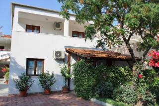 Apartmani Tina Pakoštane - 0
